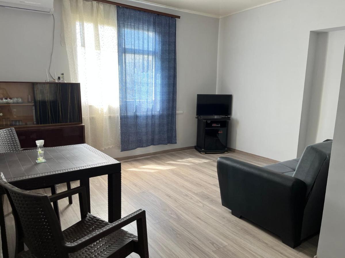 Kharberd House: Long & Short-term Apartment